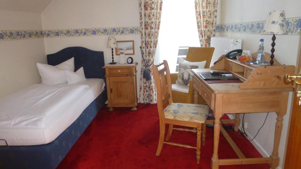 Hotel Landhaus Lahmann Bad Eilsen エクステリア 写真